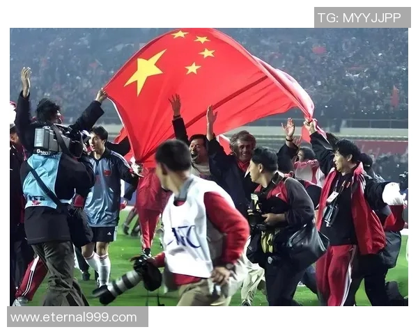 南京足球队状态变革引发热议球迷期待新篇章的崛起与挑战 南京足球队状态变革引发热议球迷期待新篇章的崛起与挑战